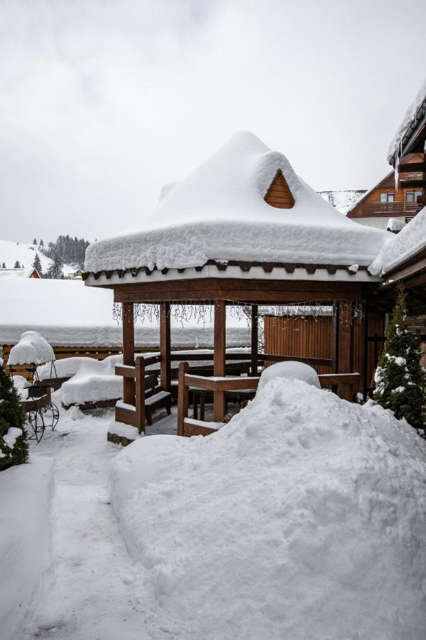 Altair Hotel Bukovel Bagian luar foto
