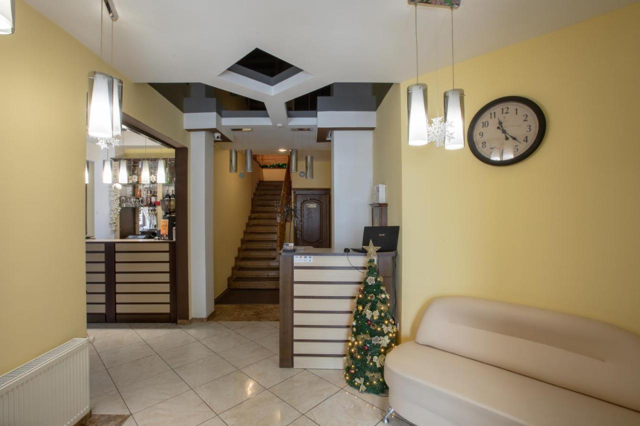 Altair Hotel Bukovel Bagian luar foto