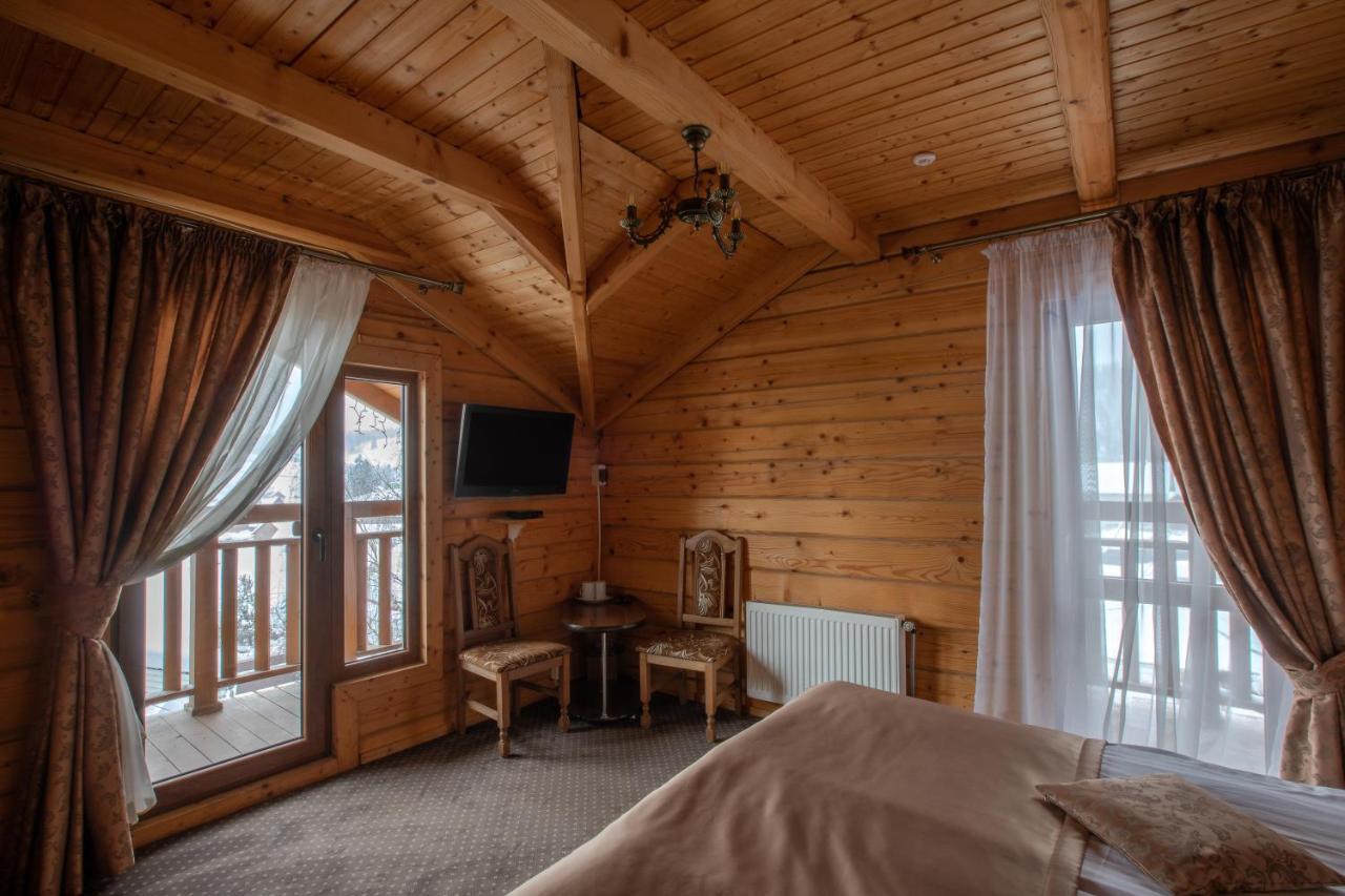 Altair Hotel Bukovel Bagian luar foto